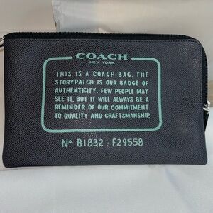 Coach Story Patch Corner Zip Wristlet Pouch Clutch Navy
